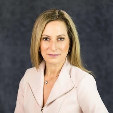 Portrait of Diane Bass